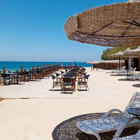 Vision Suites Aarabia